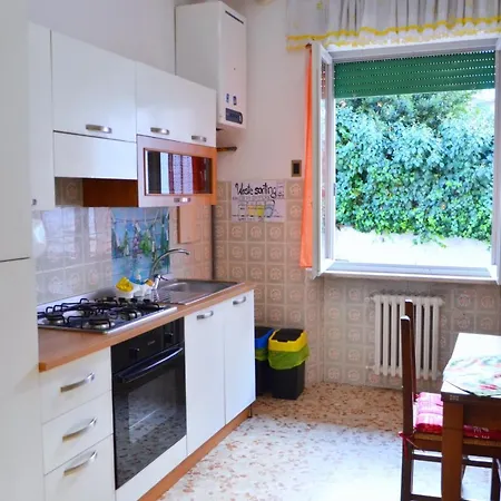Elegante In Centro A *